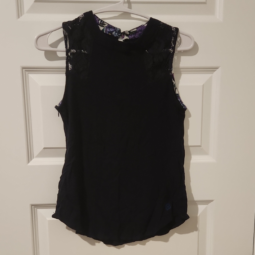Vera Bradley Dark Navy Fitted Blouse!